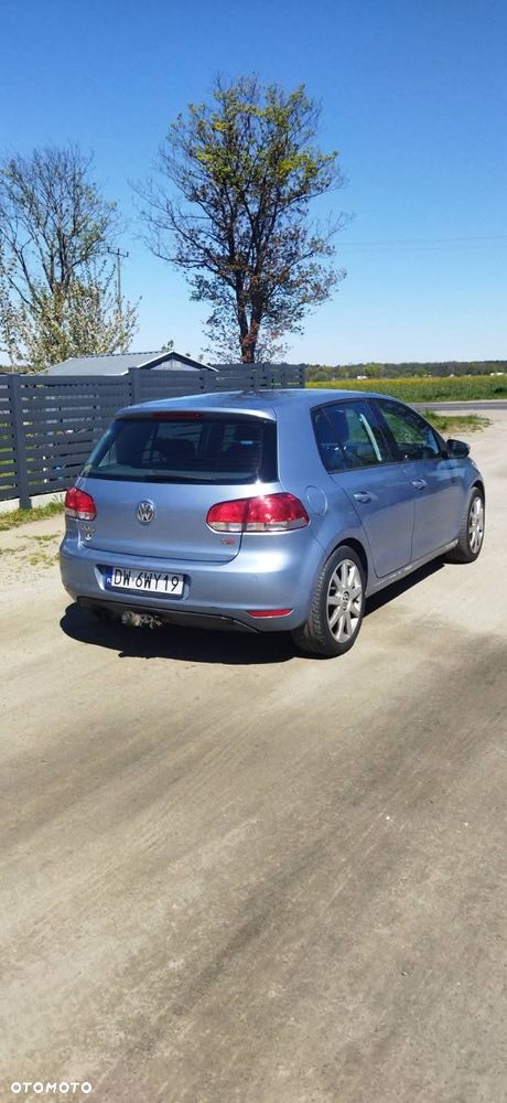 Volkswagen Golf - 2