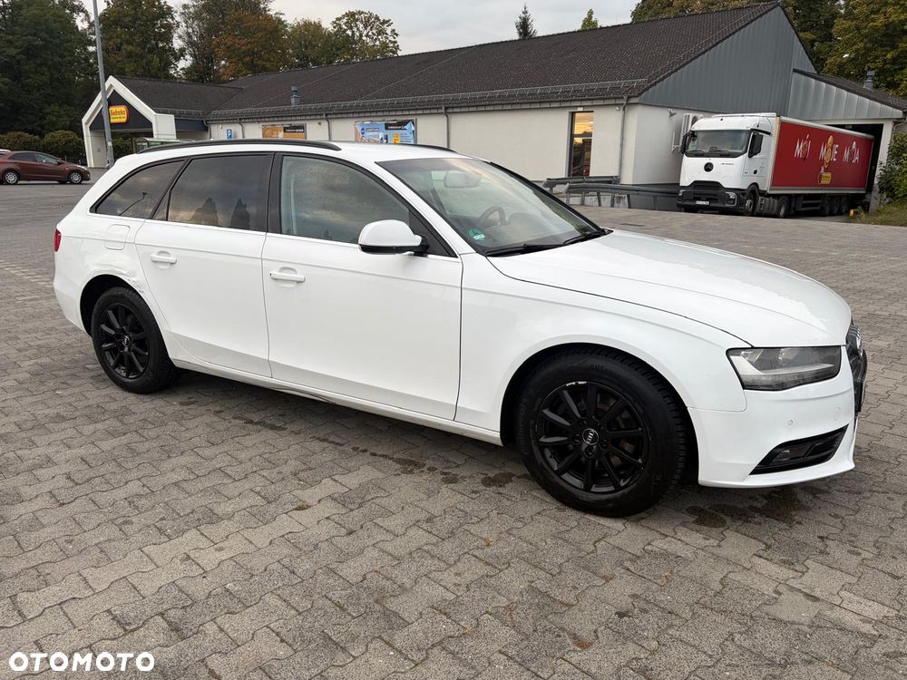 Audi A4 Avant - 9