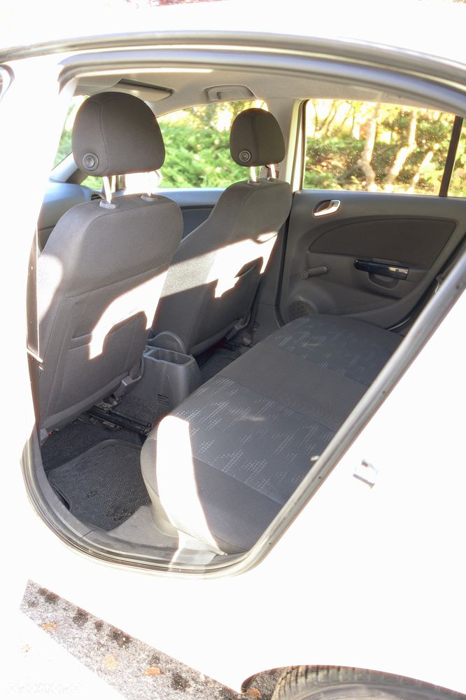 Opel Corsa - 10