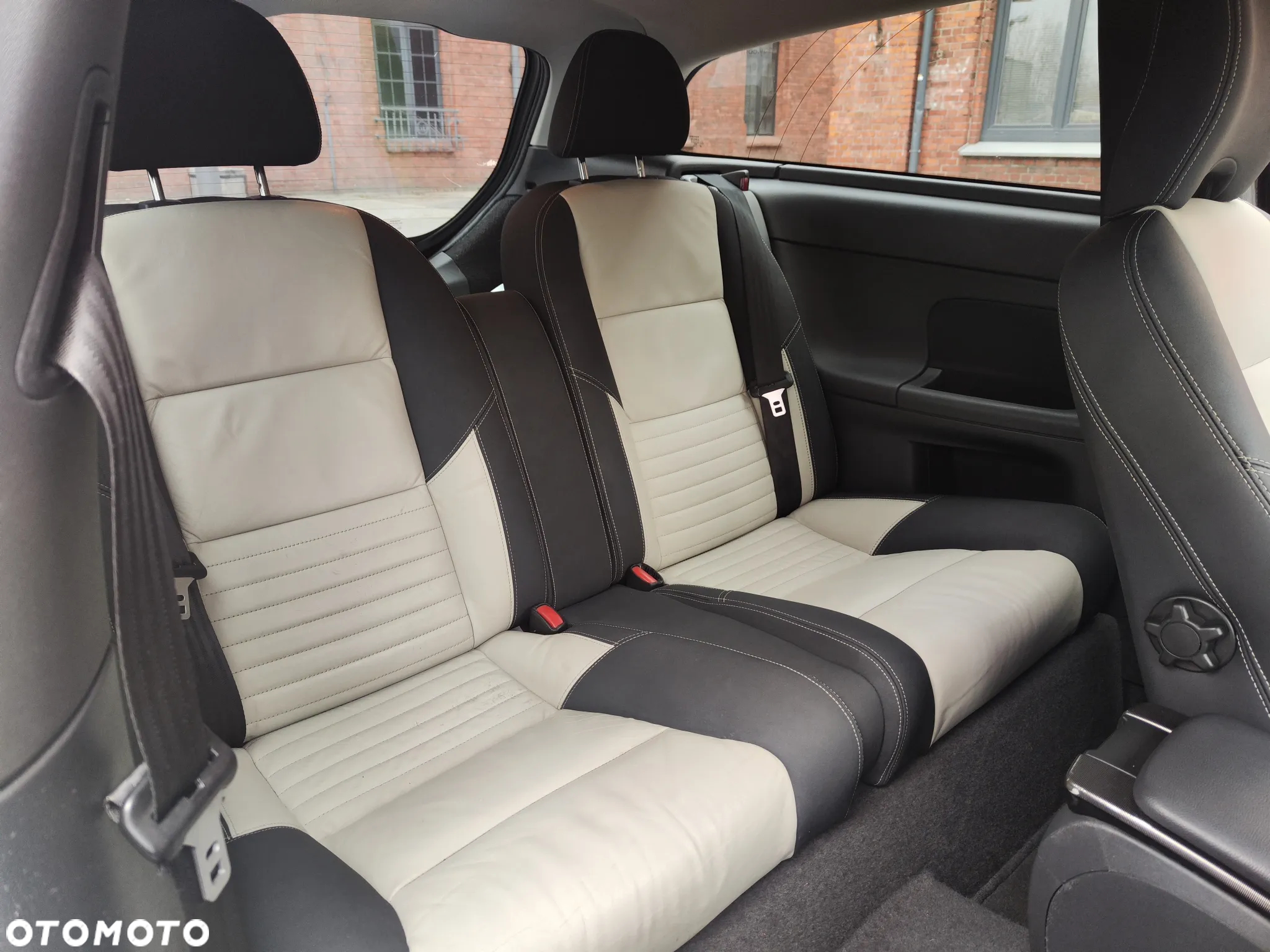 Volvo C30 T5 Momentum Euro5 - 24