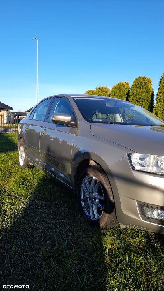 Skoda RAPID 1.2 TSI Ambition - 2