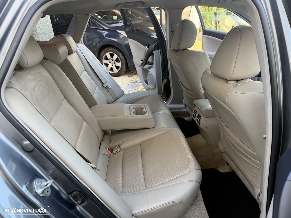 Honda Accord Tourer 2.2 i-DTEC Executive Navi E.Limitada - 51