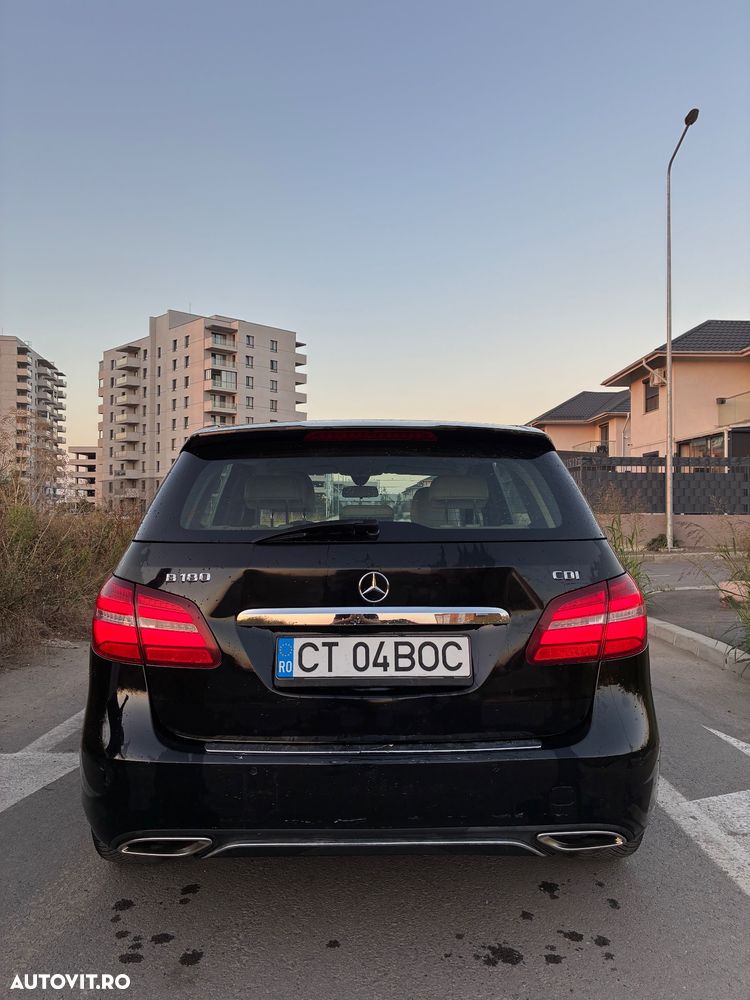 Mercedes-Benz B 180 - 4