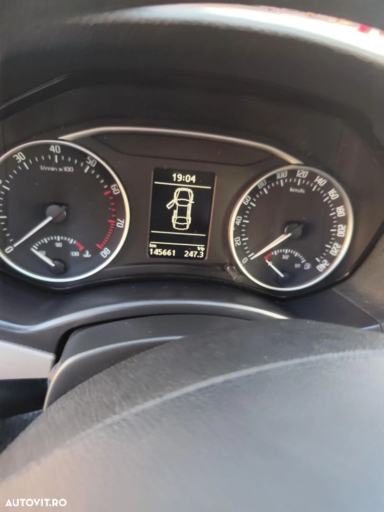Skoda Octavia 1.8 TSI Ambiente - 4
