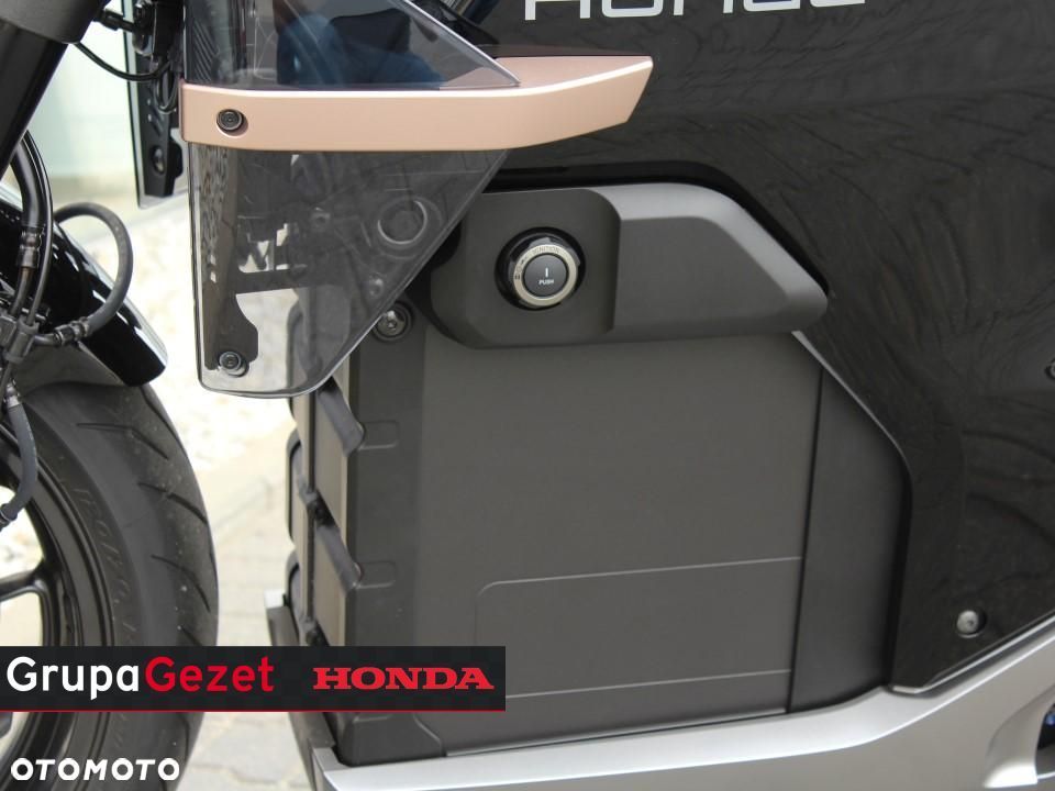 Honda WN7 - 11
