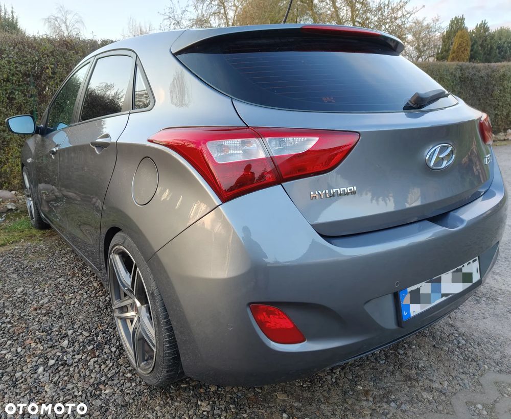 Hyundai i30 i30cw 1.4 Fifa World Cup Edition - 17