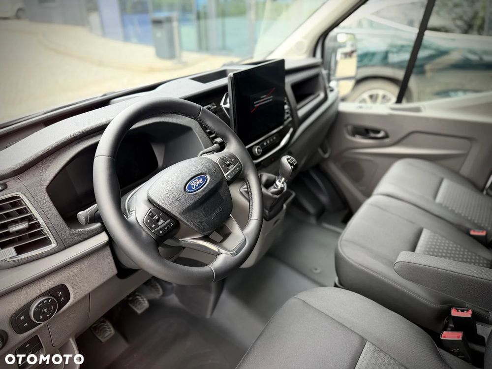 Ford Transit - 23