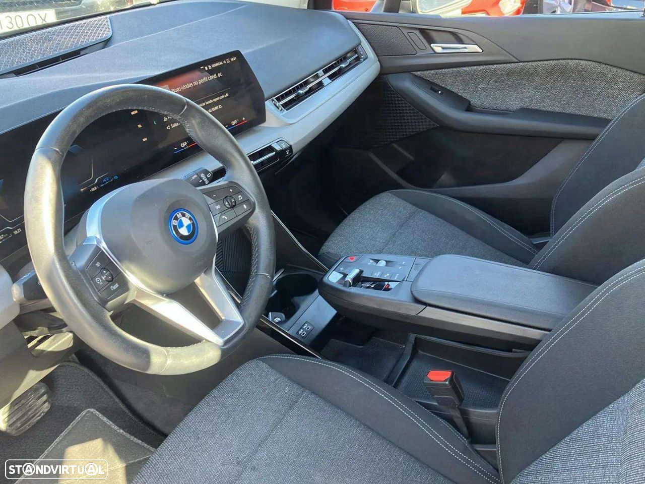 BMW 225xe Active Tourer - 15
