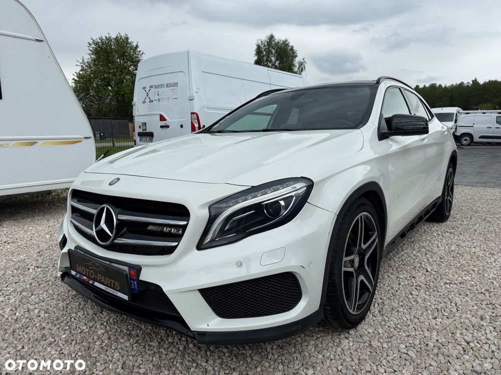 Mercedes-Benz GLA - 4
