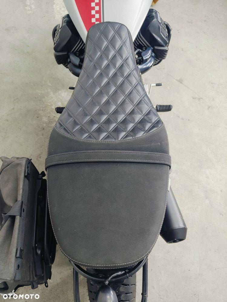 Moto Guzzi V9 - 13