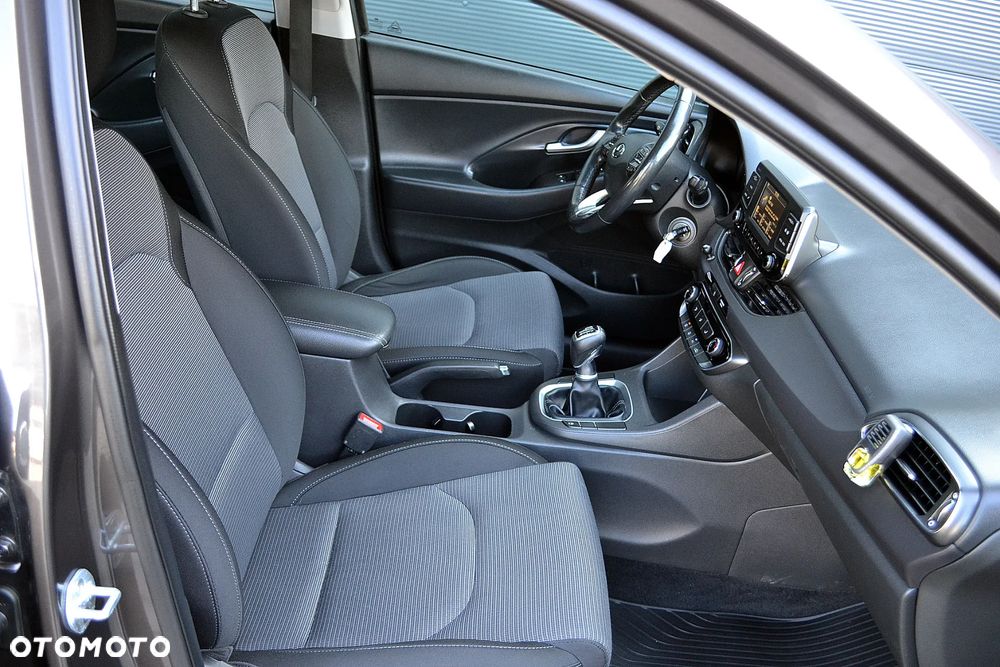 Hyundai i30 1.4 Comfort - 16