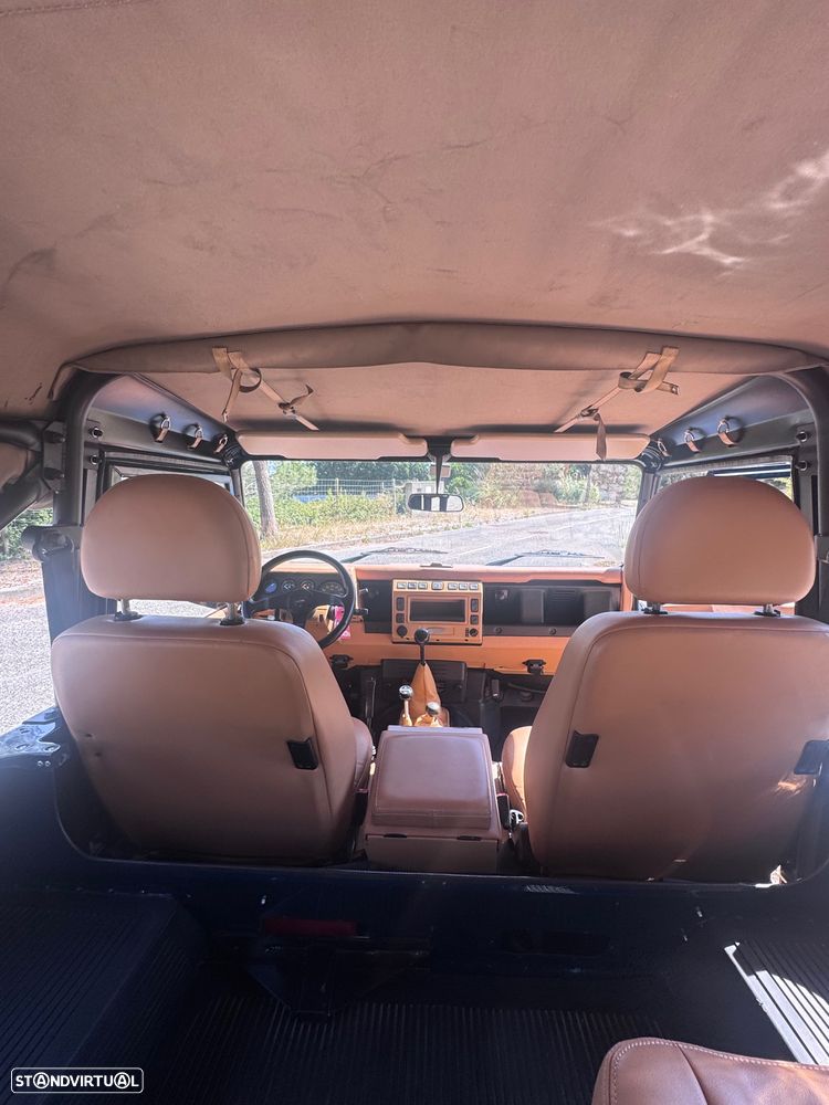 Land Rover Defender 90 2.5 Td5 Soft Top - 10