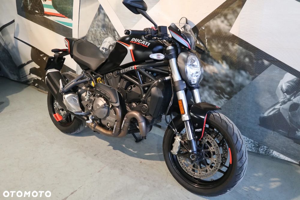 Ducati Monster - 22