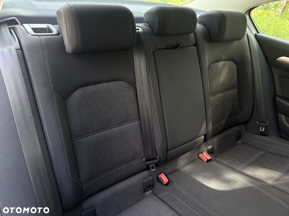 Volkswagen Passat 1.4 TSI BMT ACT Comfortline - 35