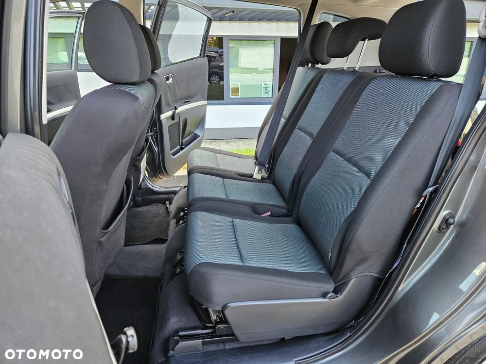 Toyota Corolla Verso 1.8 Multi-Mode Luna - 11