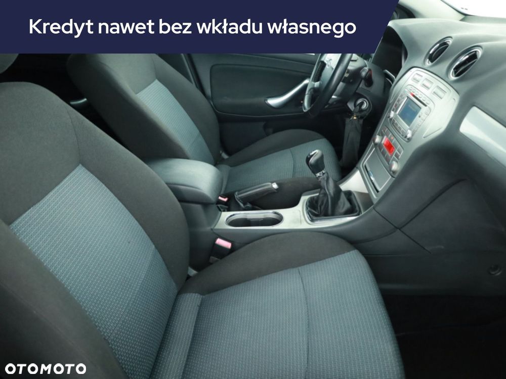 Ford Mondeo SW - 11
