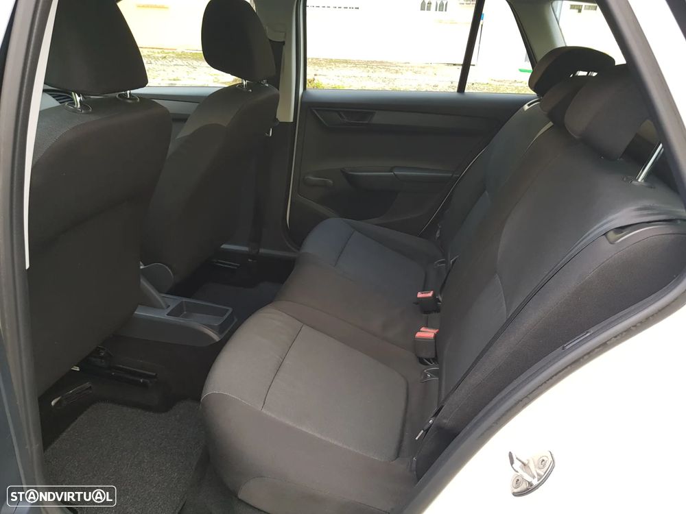 Skoda Fabia Break 1.0 Style - 26