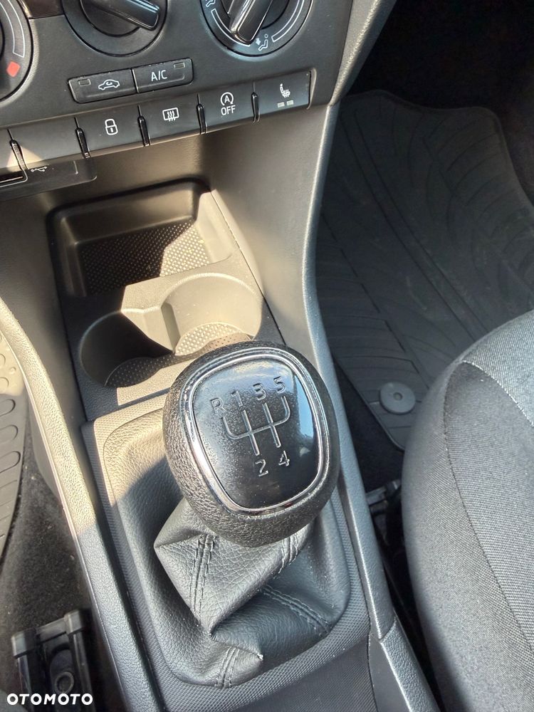 Skoda RAPID 1.0 TSI Style - 20