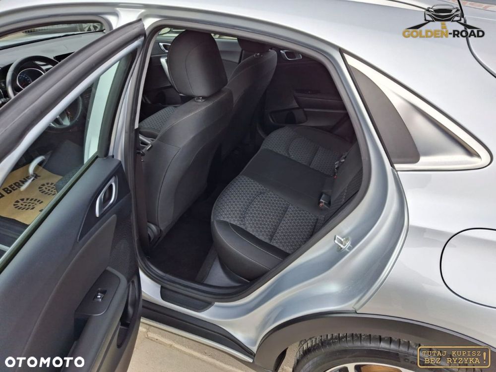 Kia XCeed - 11