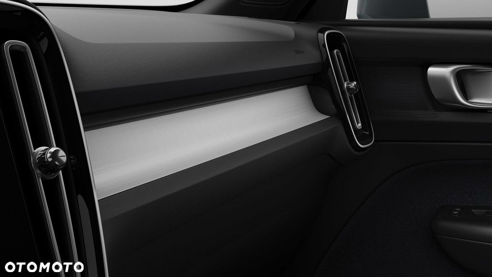 Volvo XC 40 B3 Core - 12