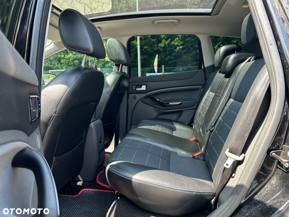 Ford Kuga - 16
