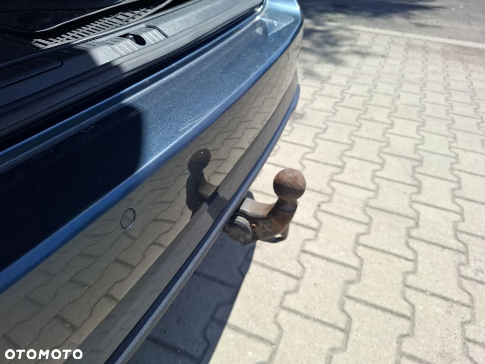 Volkswagen Golf - 30