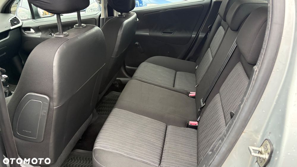 Peugeot 207 70 HDi FAP Filou - 12