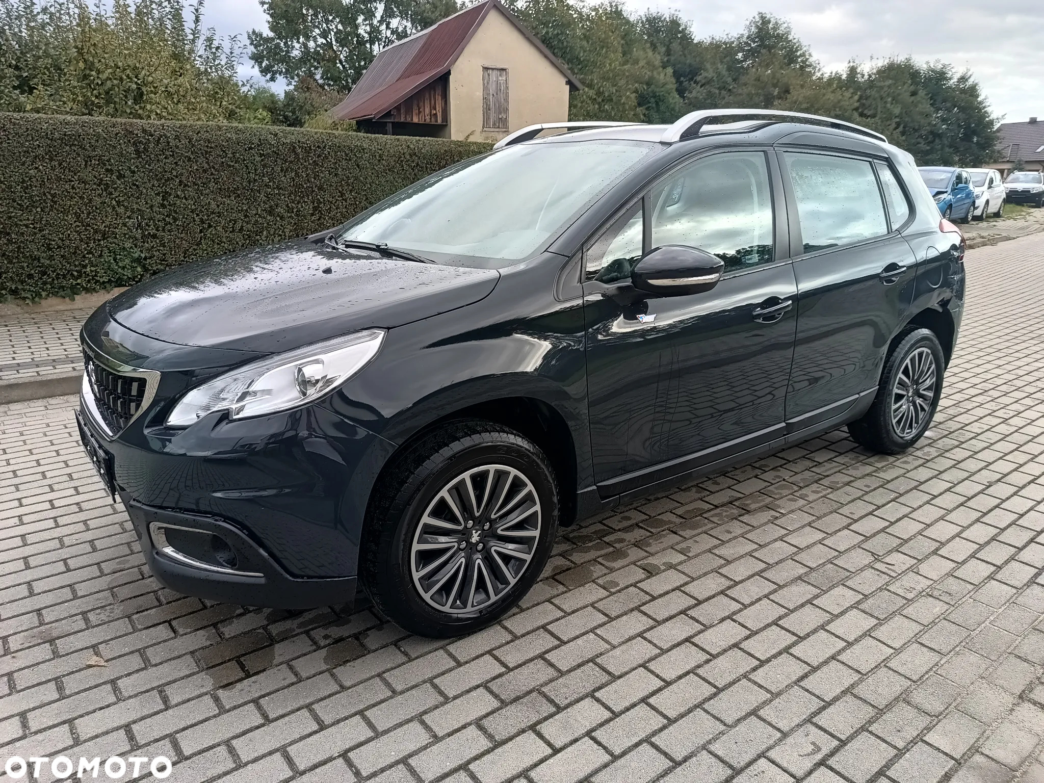 Peugeot 2008 1.2 Pure Tech Active - 3