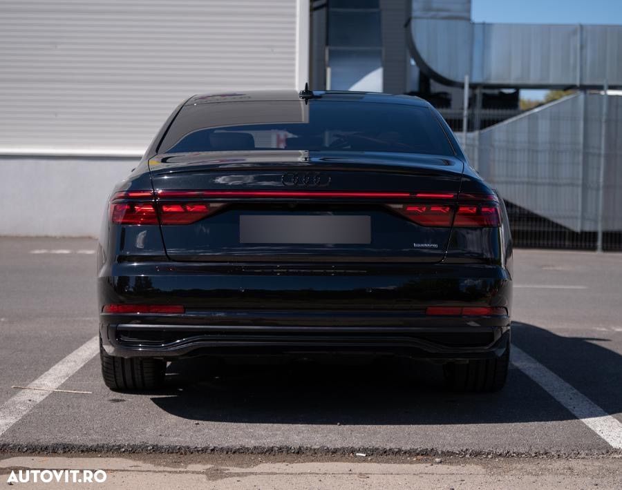 Audi A8 - 9