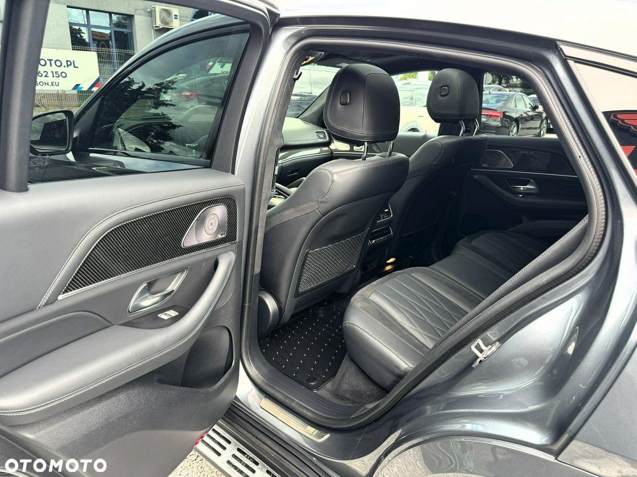 Mercedes-Benz GLE - 27