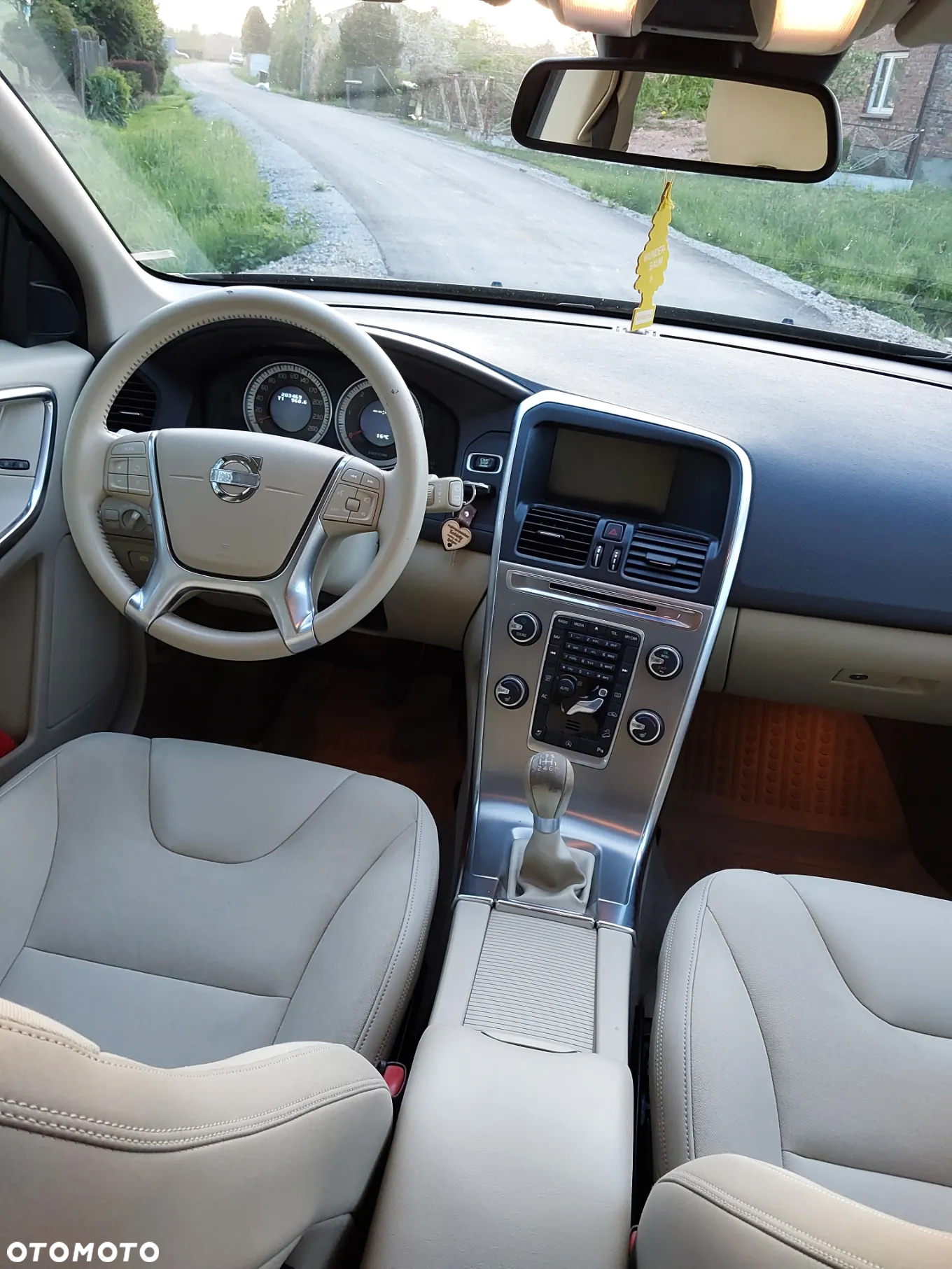 Volvo XC 60 2.4D AWD - 8