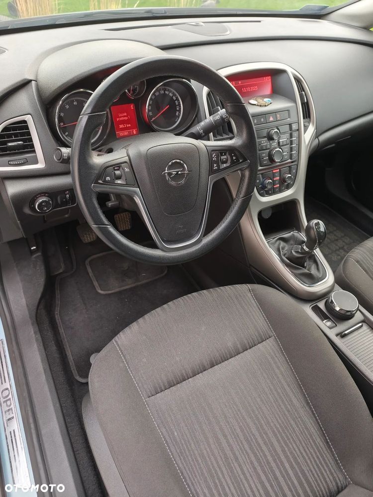 Opel Astra - 4