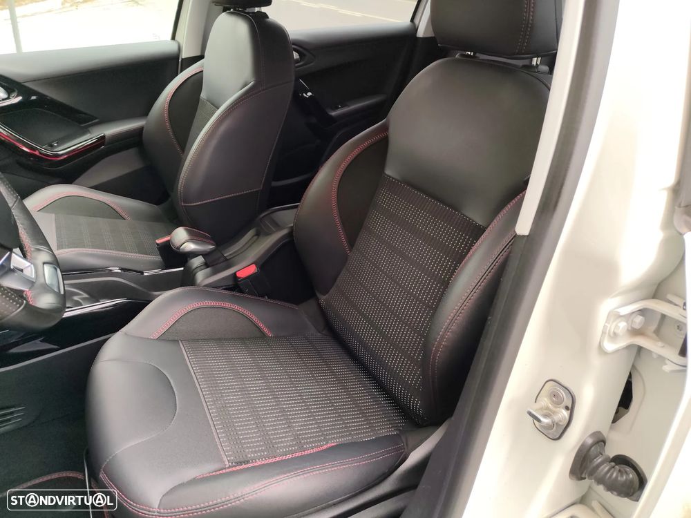 Peugeot 2008 PureTech 110 Stop&Start EAT6 GT-Line Edition - 17