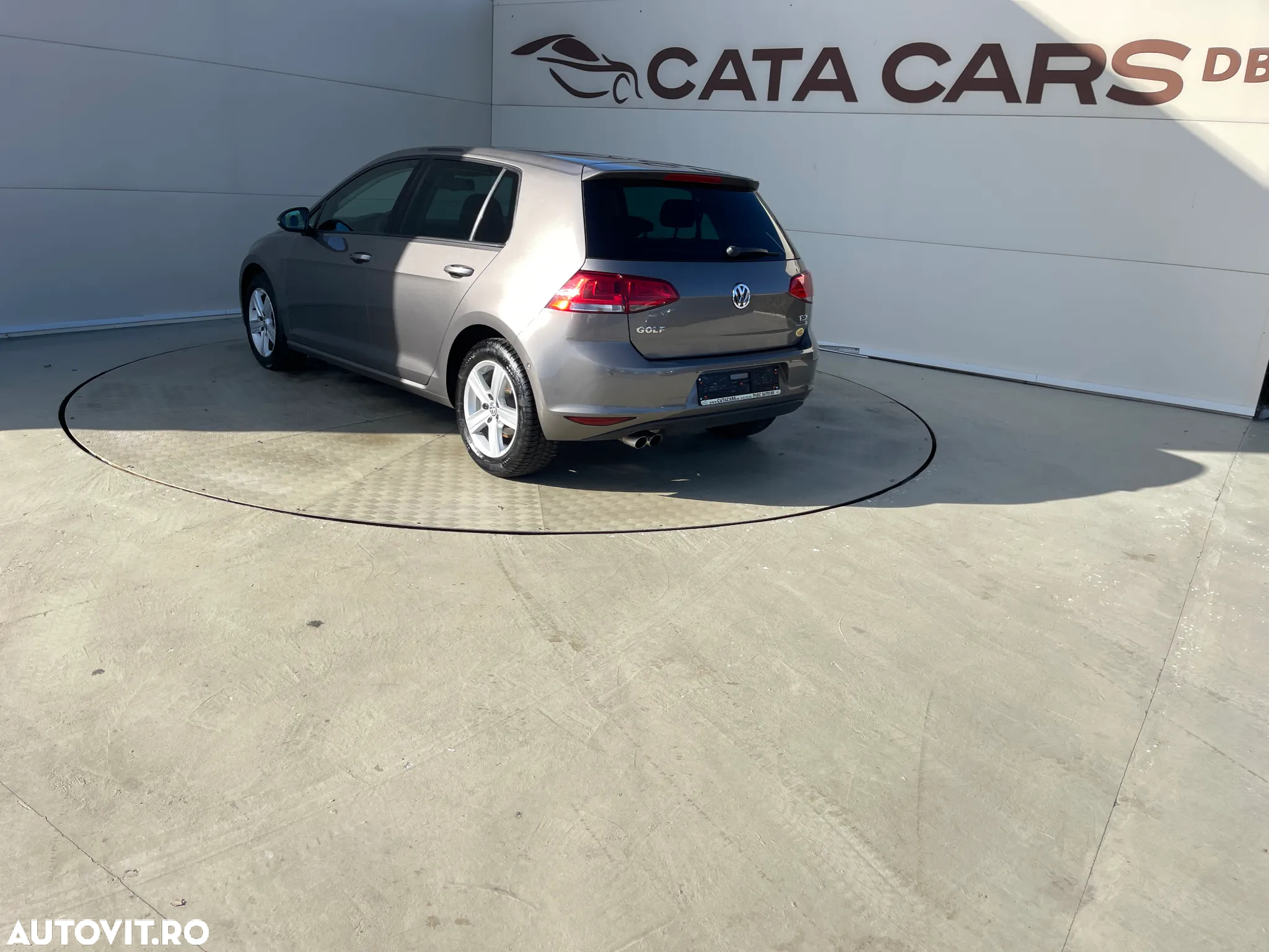 Volkswagen Golf 1.4 TSI DSG Comfortline - 10