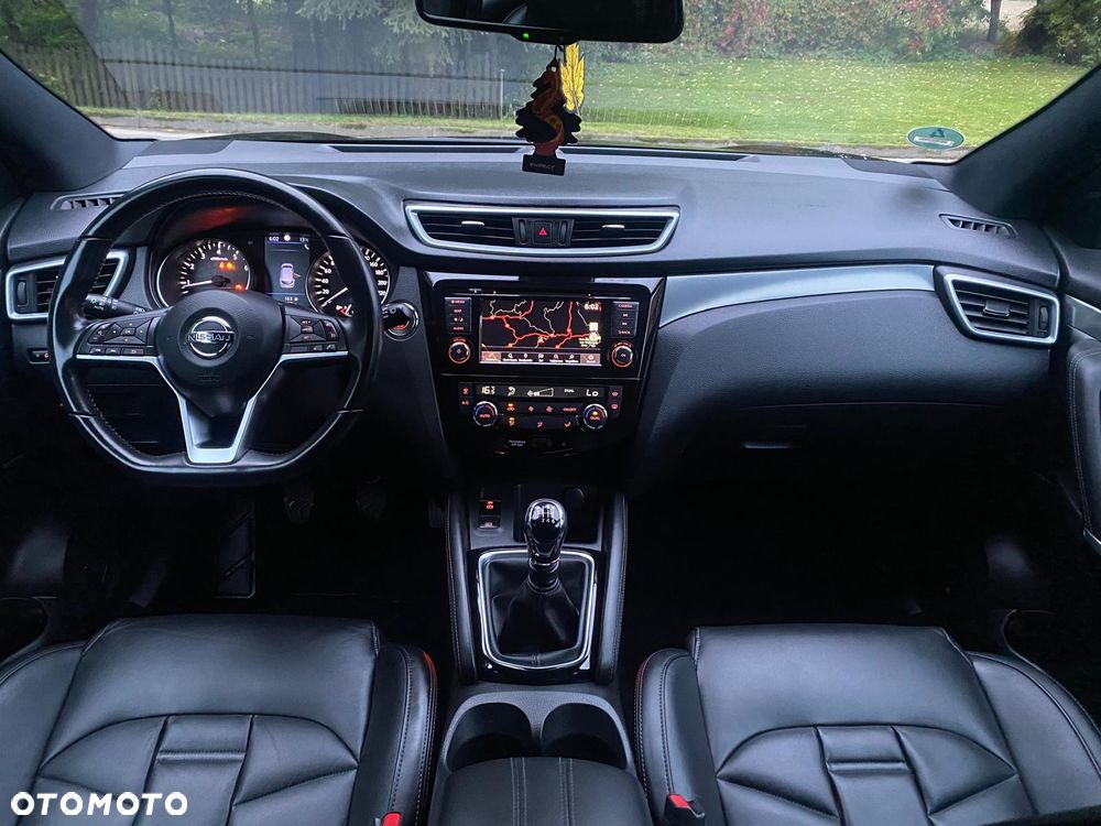 Nissan Qashqai 1.3 DIG-T Tekna+ - 27