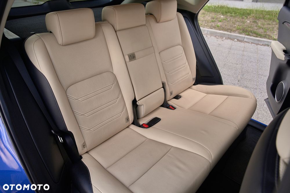 Lexus NX 200t Prestige AWD - 29