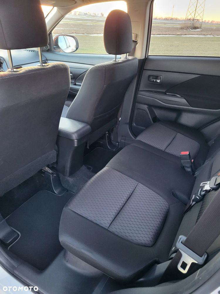 Mitsubishi Outlander 2.0 2WD - 9