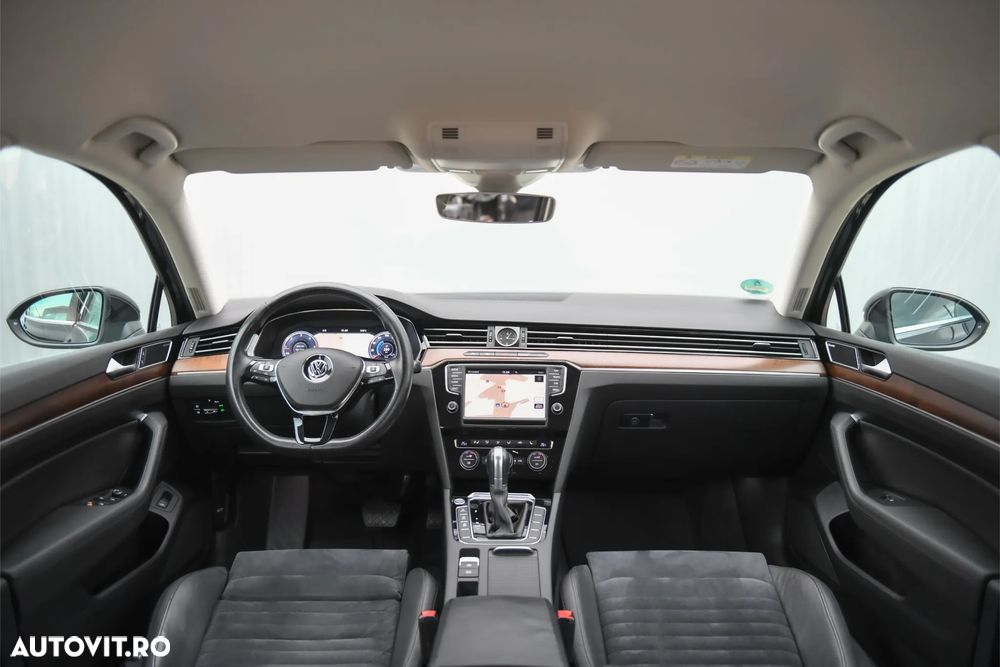 Volkswagen Passat - 15