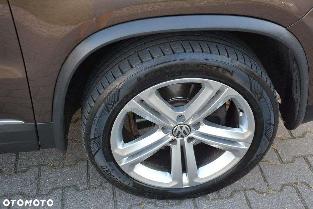 Volkswagen Tiguan - 32