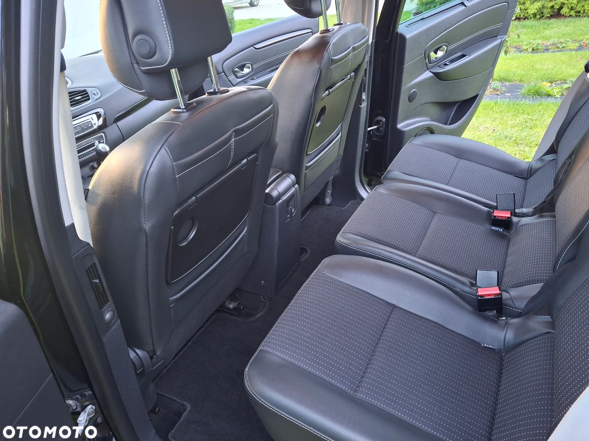 Renault Scenic ENERGY TCe 115 Bose Edition - 27