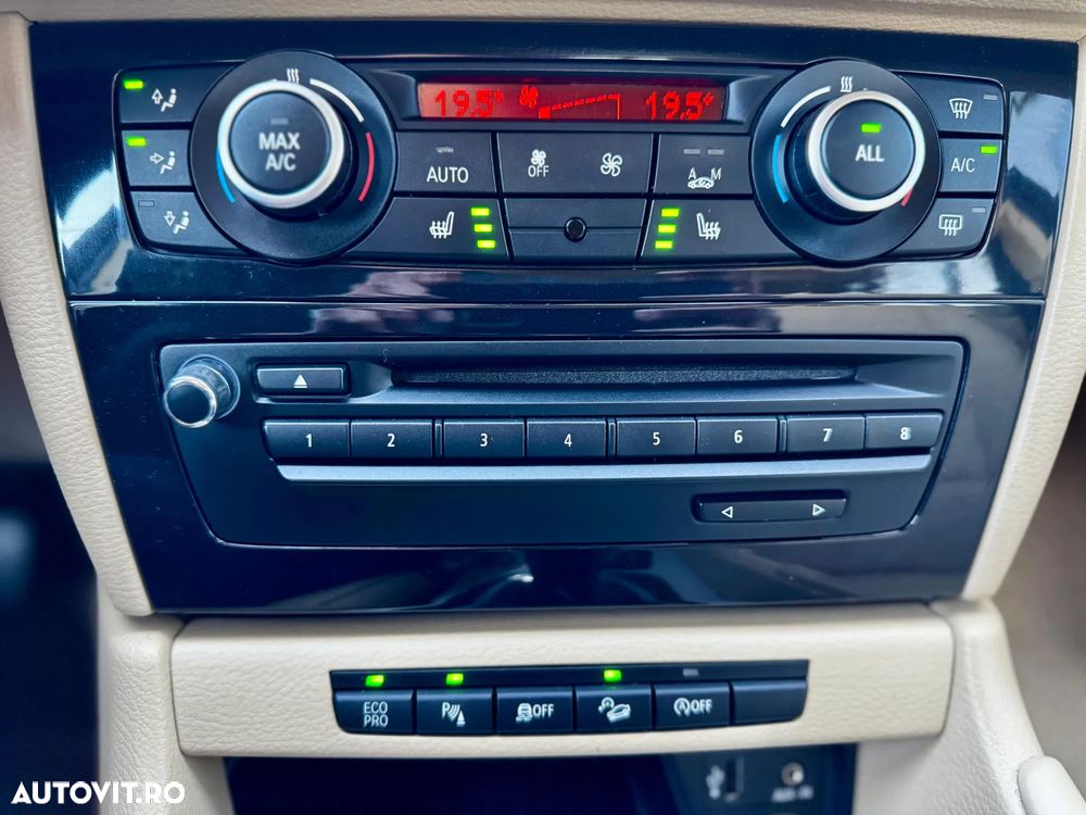 BMW X1 xDrive20d Aut. Sport Line - 17