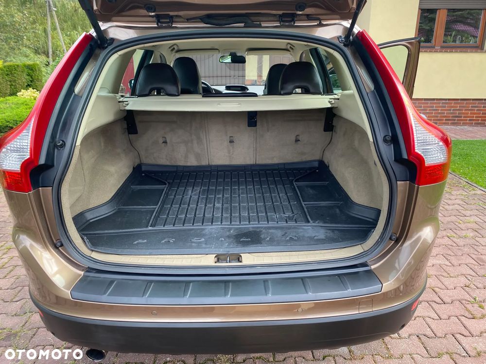 Volvo XC 60 2.4D - 9