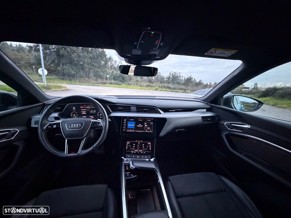 Audi e-tron 55 quattro S line - 30