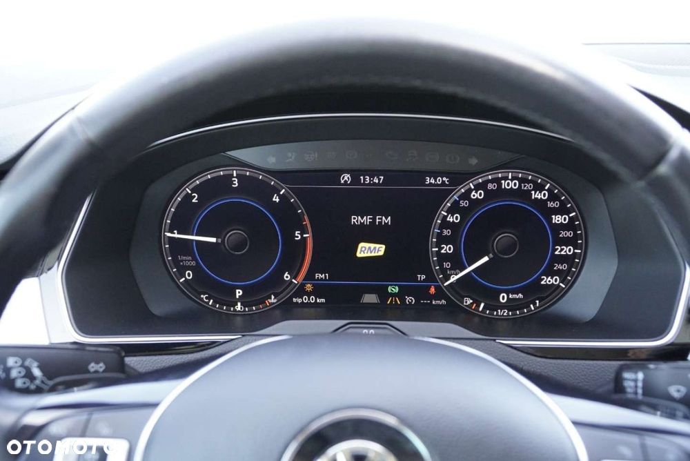 Volkswagen Passat 2.0 TDI SCR DSG Comfortline - 15