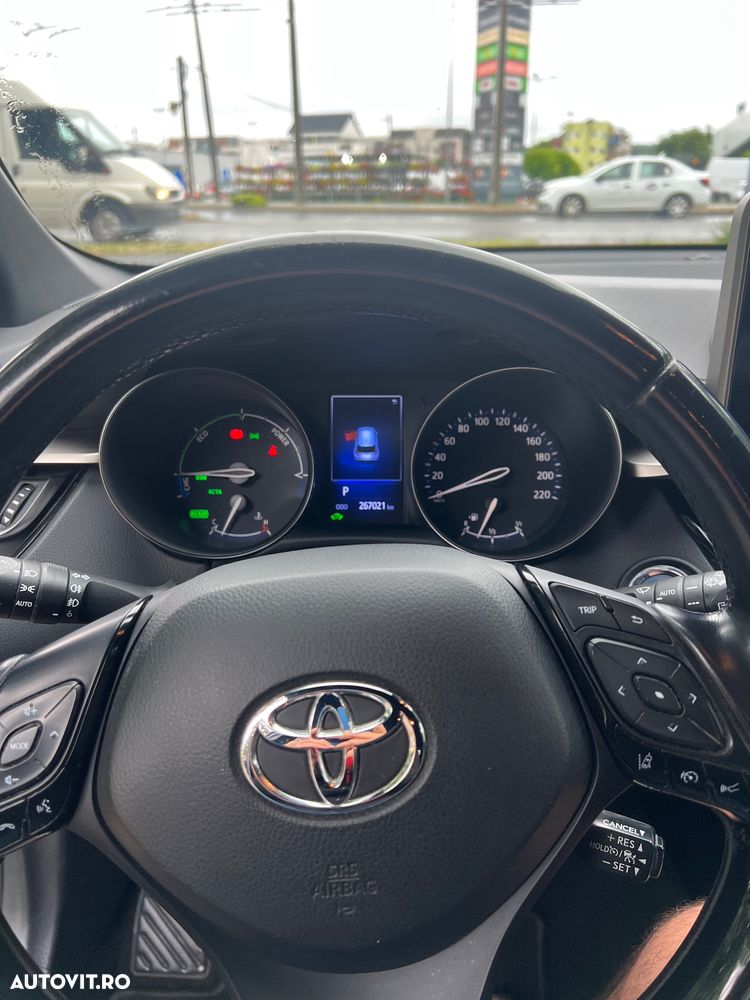 Toyota C-HR 1.8 HSD 122 CP 4x2 CVT C-ult Style - 10