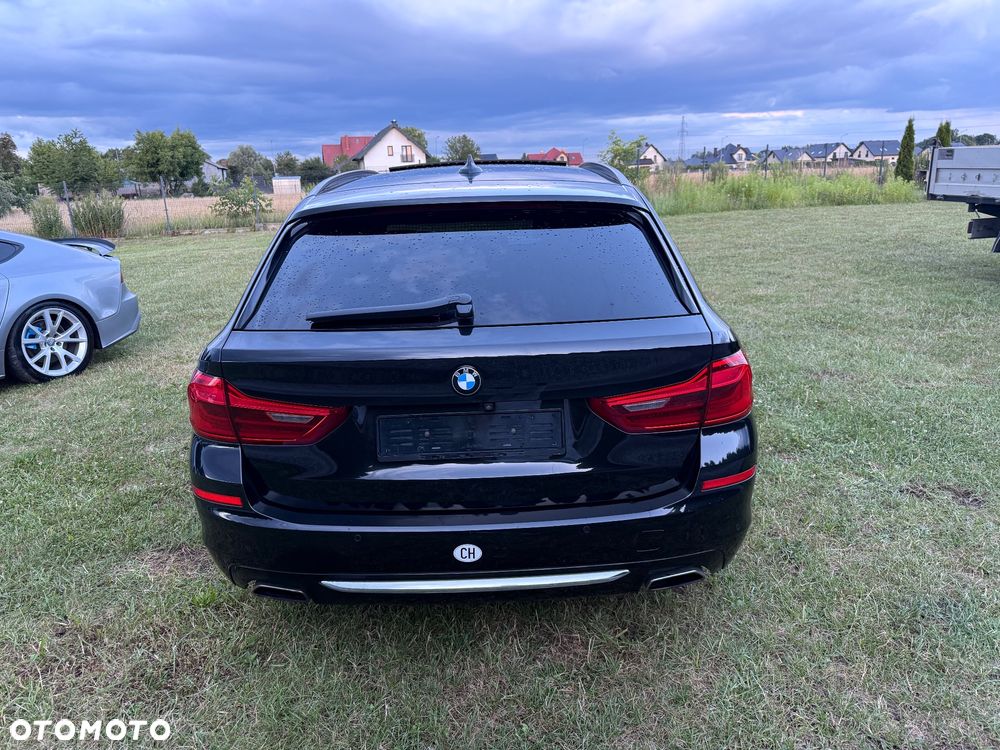BMW Seria 5 540i xDrive Luxury Line sport - 12