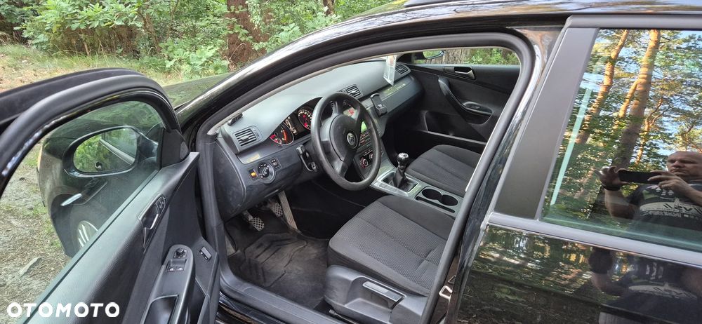Volkswagen Passat 2.0 Blue TDI SCR Comfortline - 5