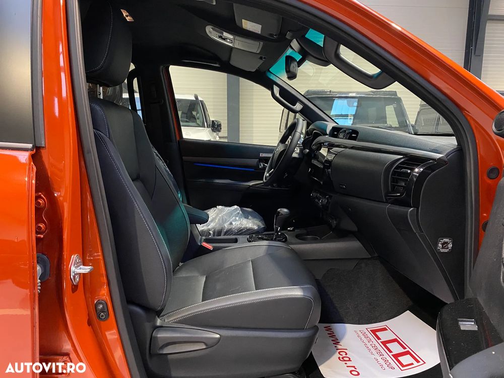Toyota Hilux 2.8D 204CP 4x4 Double Cab AT MHEV Invincible - 20