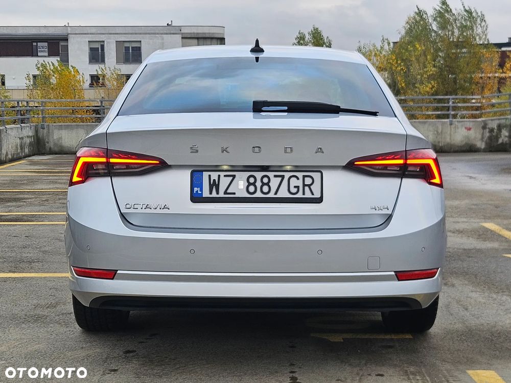 Skoda Octavia 2.0 TSI 4x4 Style DSG - 6