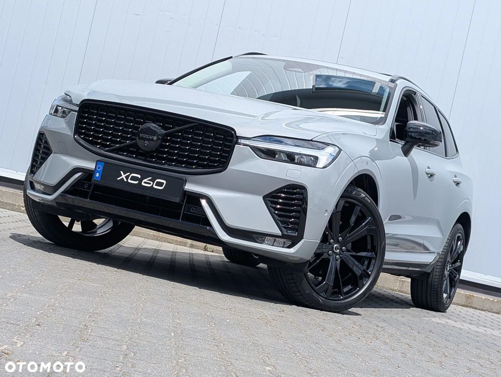 Volvo XC 60 B5 B AWD Plus Dark - 8